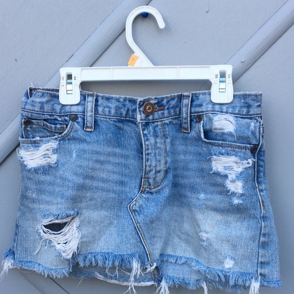 Hollister Dresses & Skirts - Size 5 Hollister Distressed mini Denim Skirt